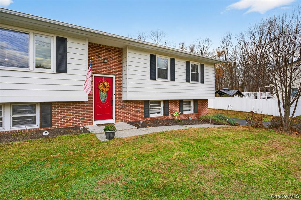 91 Velie Road LaGrangeville, NY 12540 - Photo 9 of 37