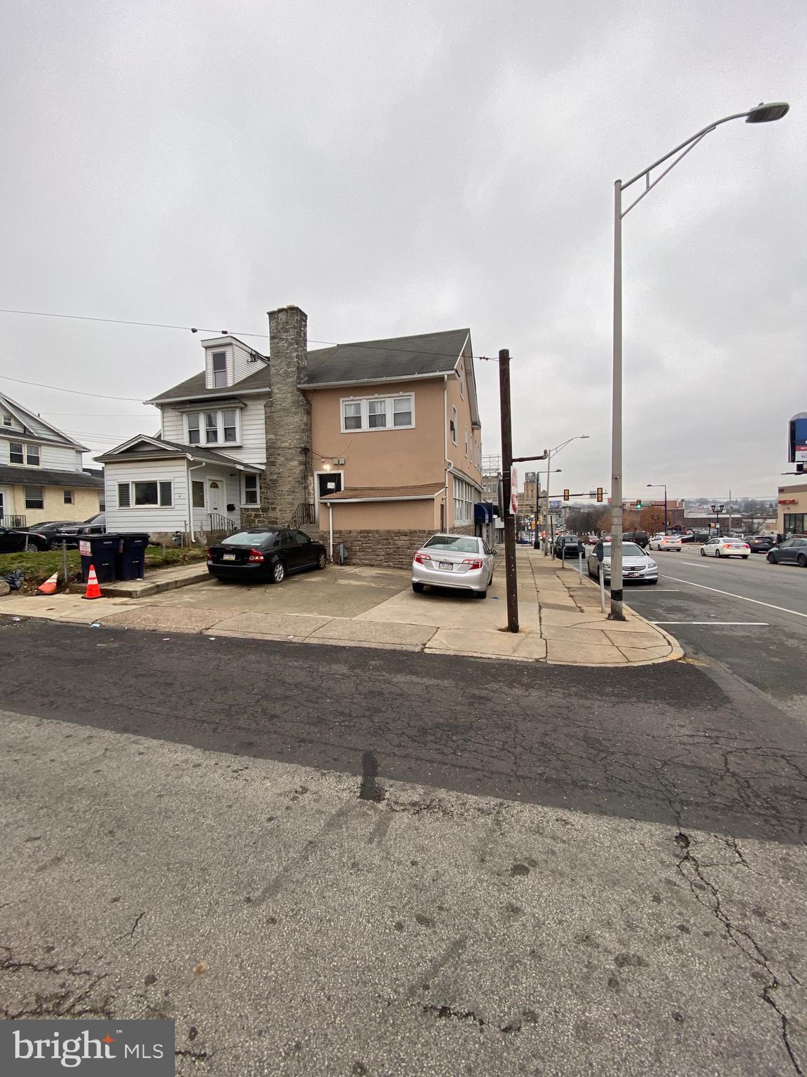 2 Overhill Road Upper Darby, PA 19082 - Photo 10 of 11