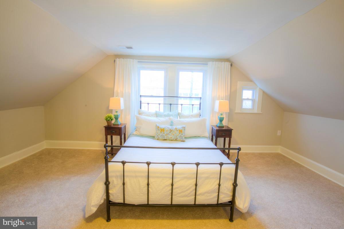 3402 Cedardale Road Baltimore, MD 21215 - Photo 19 of 30 Bedroom (Master)