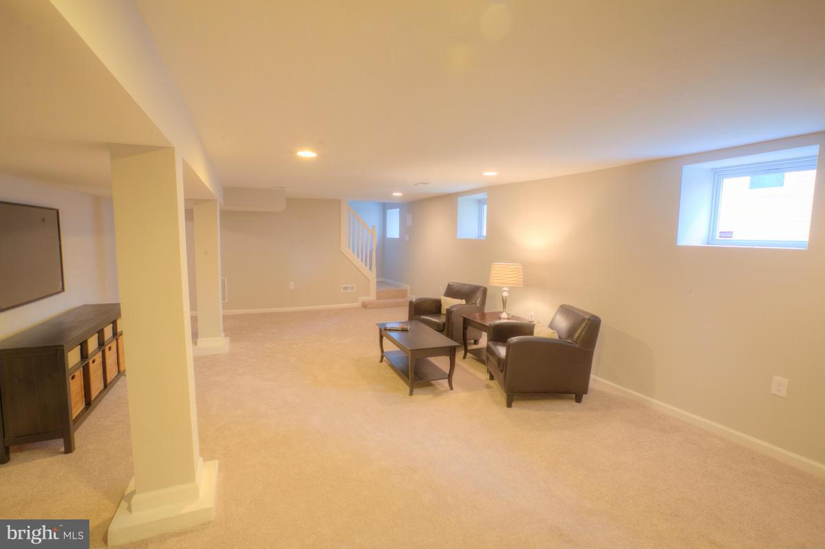 3402 Cedardale Road Baltimore, MD 21215 - Photo 26 of 30 Family Room