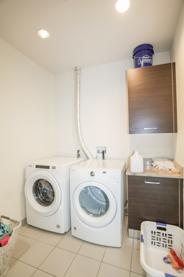 910 West Huron Street, Unit 710 Chicago, IL 60642 - Photo 11 of 30