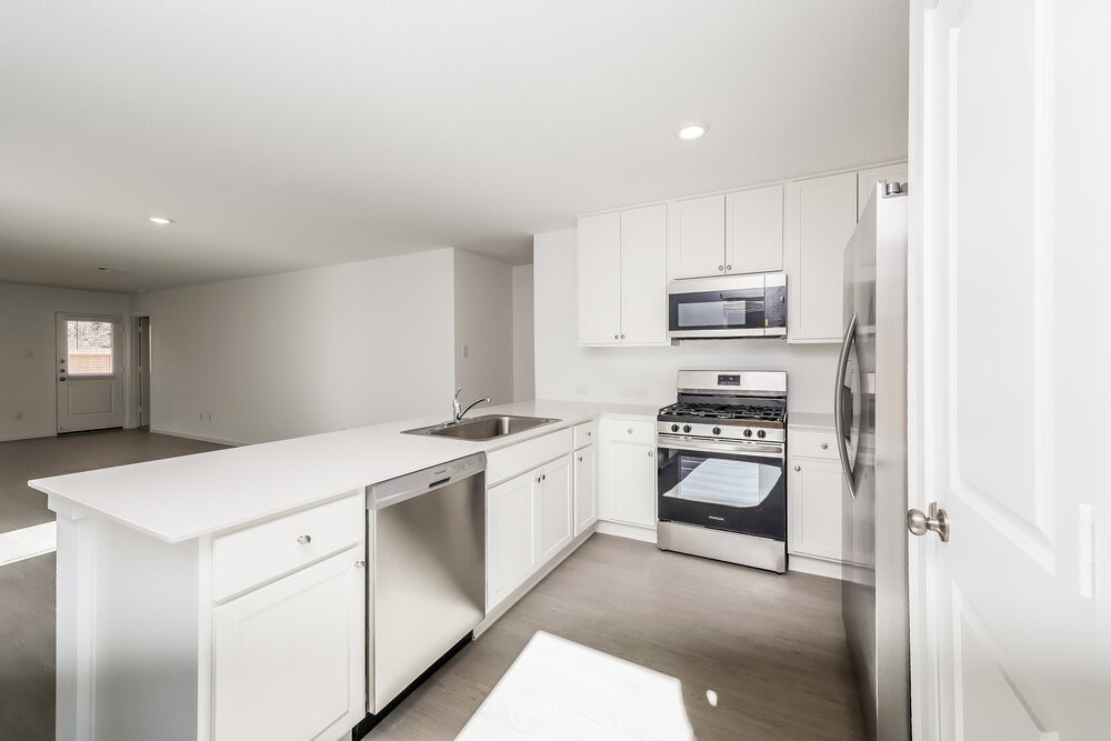 1531 Sunset Ridge Drive Conroe, TX 77306 - Photo 5 of 16