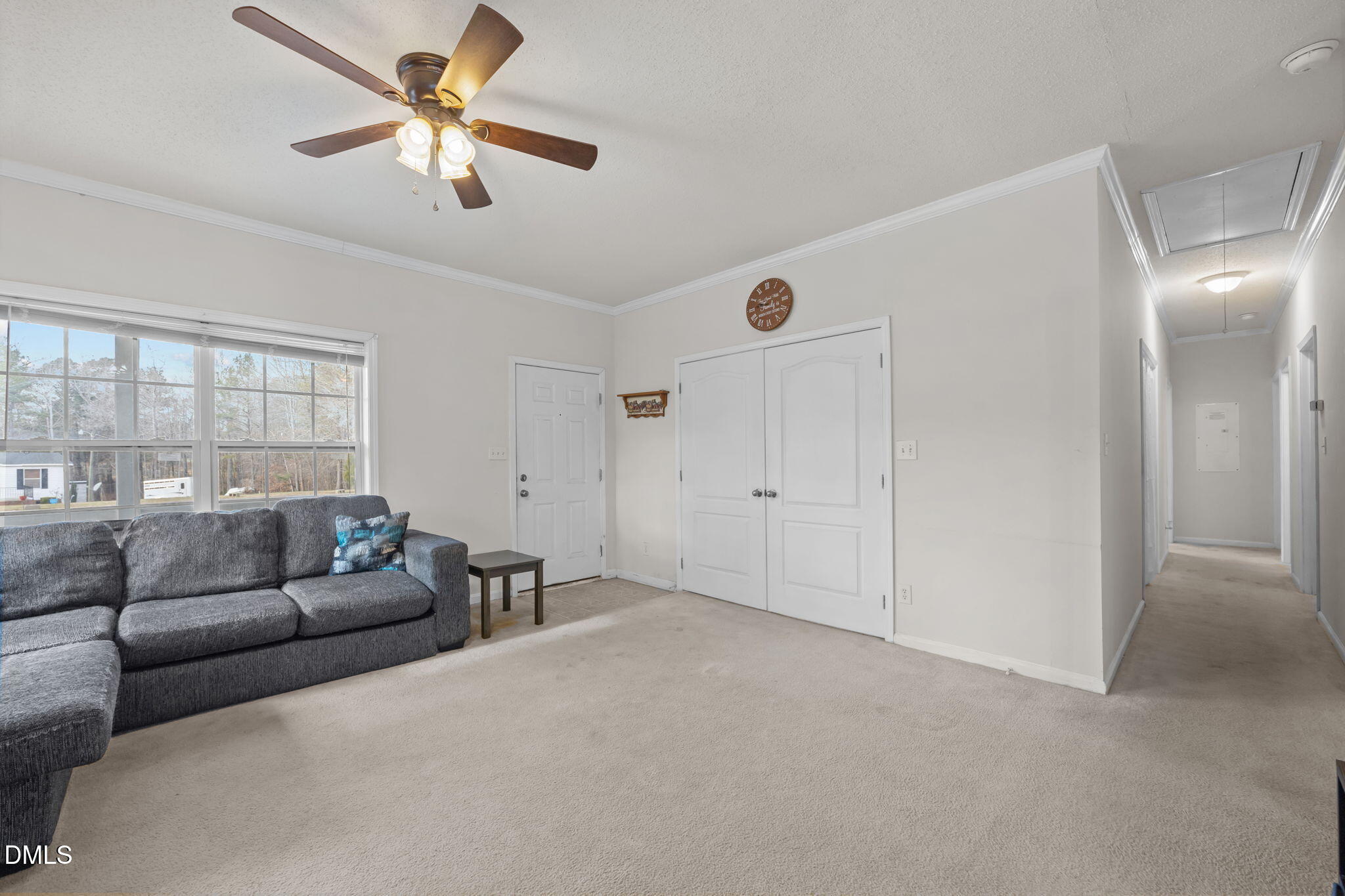 75 Spring Hill Lane Henderson, NC 27537 - Photo 9 of 43 Living Room