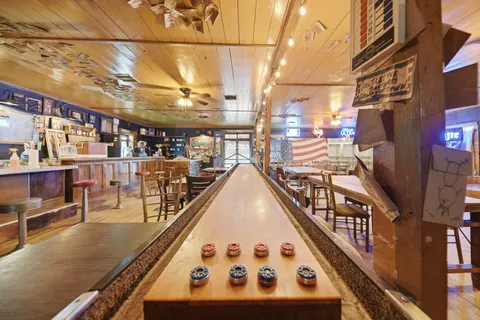 $550,000 | 12528 Farm To Market Road 109, Industry, TX 78944