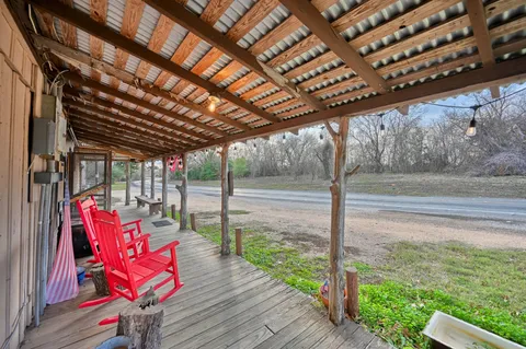 $550,000 | 12528 Farm To Market Road 109, Industry, TX 78944