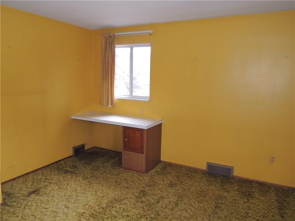 217 Cochran Road Mt. Lebanon, PA 15228 - Photo 11 of 14 Gallery Image 11