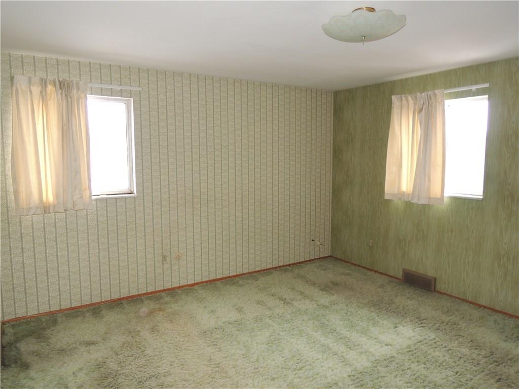 217 Cochran Road Mt. Lebanon, PA 15228 - Photo 9 of 14 Gallery Image 9