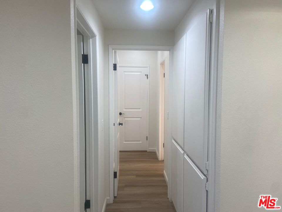 1557 South Beverly Glen Boulevard, Unit 104 Los Angeles, CA 90024 - Photo 31 of 44