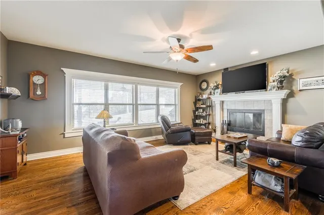 $799,000 | 28800 East Atherton Sibley Road, Sibley, MO 64088