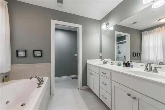 $825,000 | 28800 East Atherton Sibley Road, Sibley, MO 64088