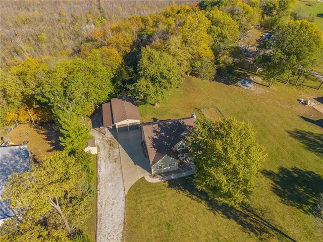$825,000 | 28800 East Atherton Sibley Road, Sibley, MO 64088