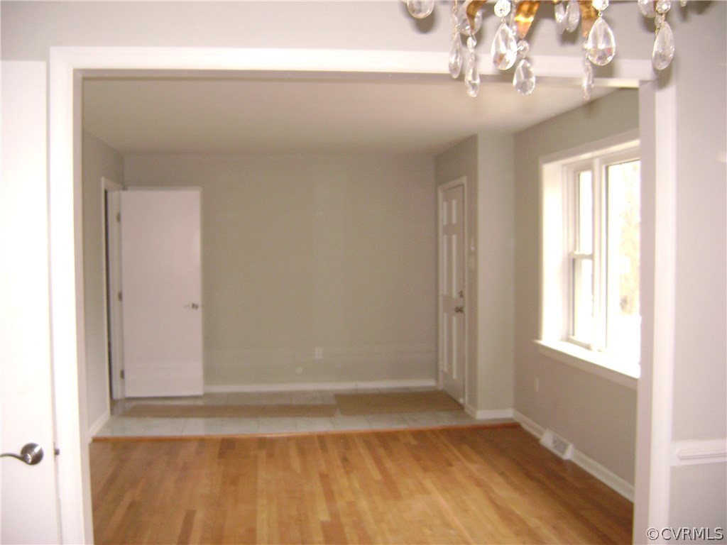 10211 Greglynn Road Chesterfield, VA 23236 - Photo 4 of 26 Gallery Image 4