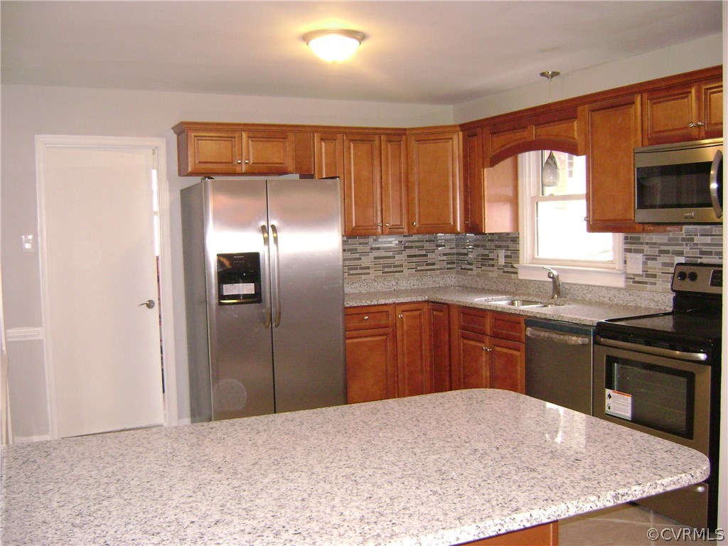 10211 Greglynn Road Chesterfield, VA 23236 - Photo 7 of 26 Gallery Image 7