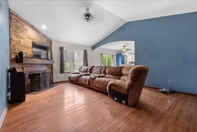 $227,000 | 117 Drew Court Northeast, Poplar Grove, IL 61065