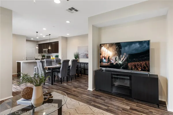 $1,249,000 | 5331 Ocean, Unit 106, Hawthorne, CA 90250