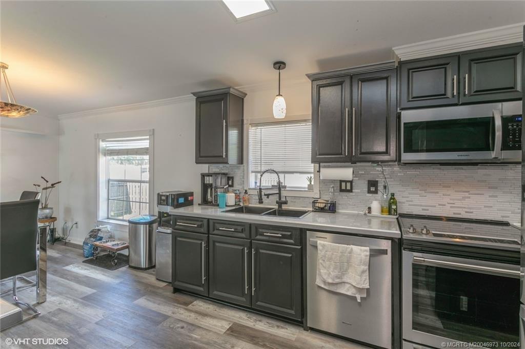 1933 Southwest College Street Stuart, FL 34997 - Photo 7 of 29 Gallery Image 7