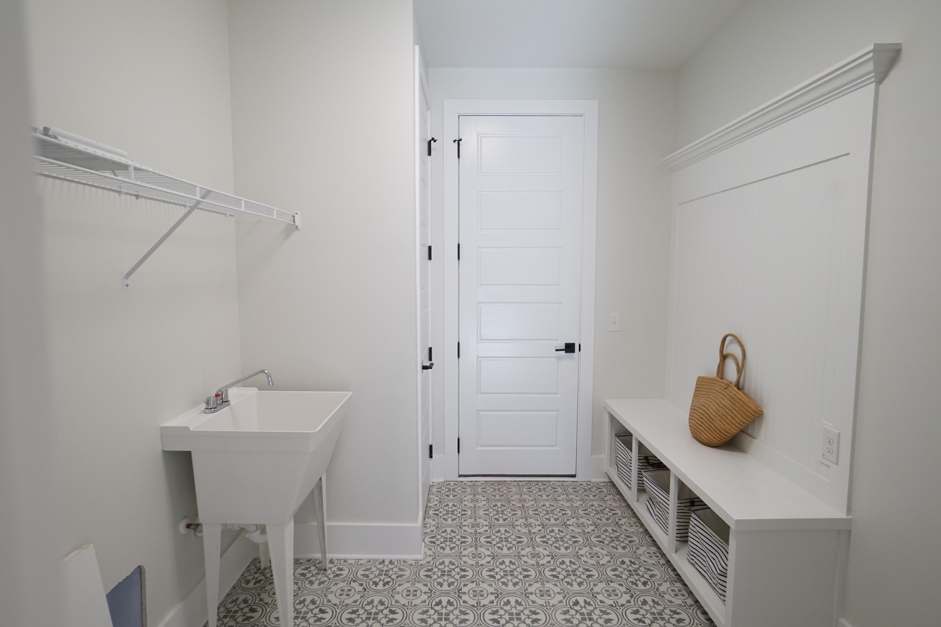 1287 South Barksdale Road Mount Pleasant, SC 29464 - Photo 19 of 49 Mud Laundry