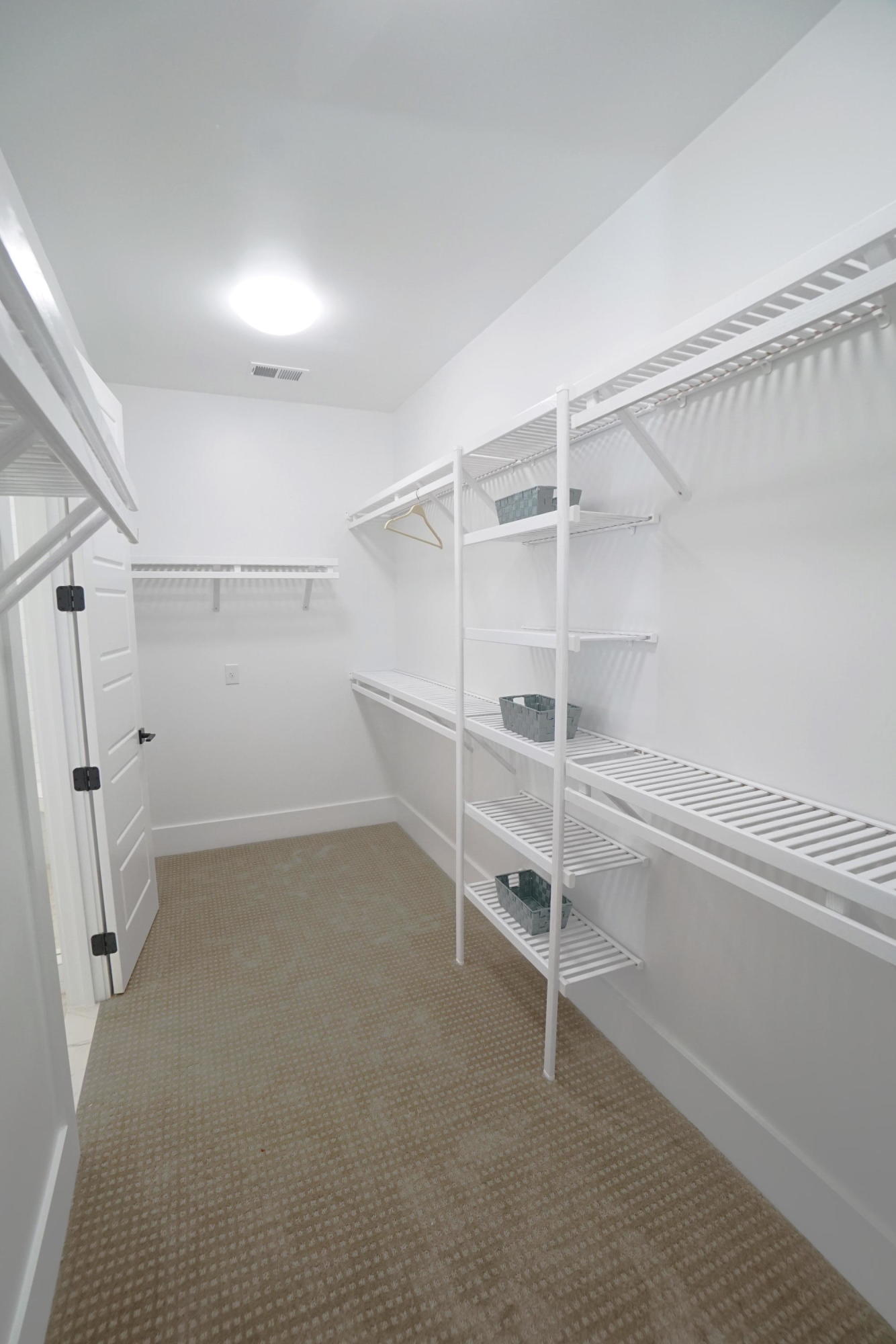 1287 South Barksdale Road Mount Pleasant, SC 29464 - Photo 28 of 49 DMBR Closet