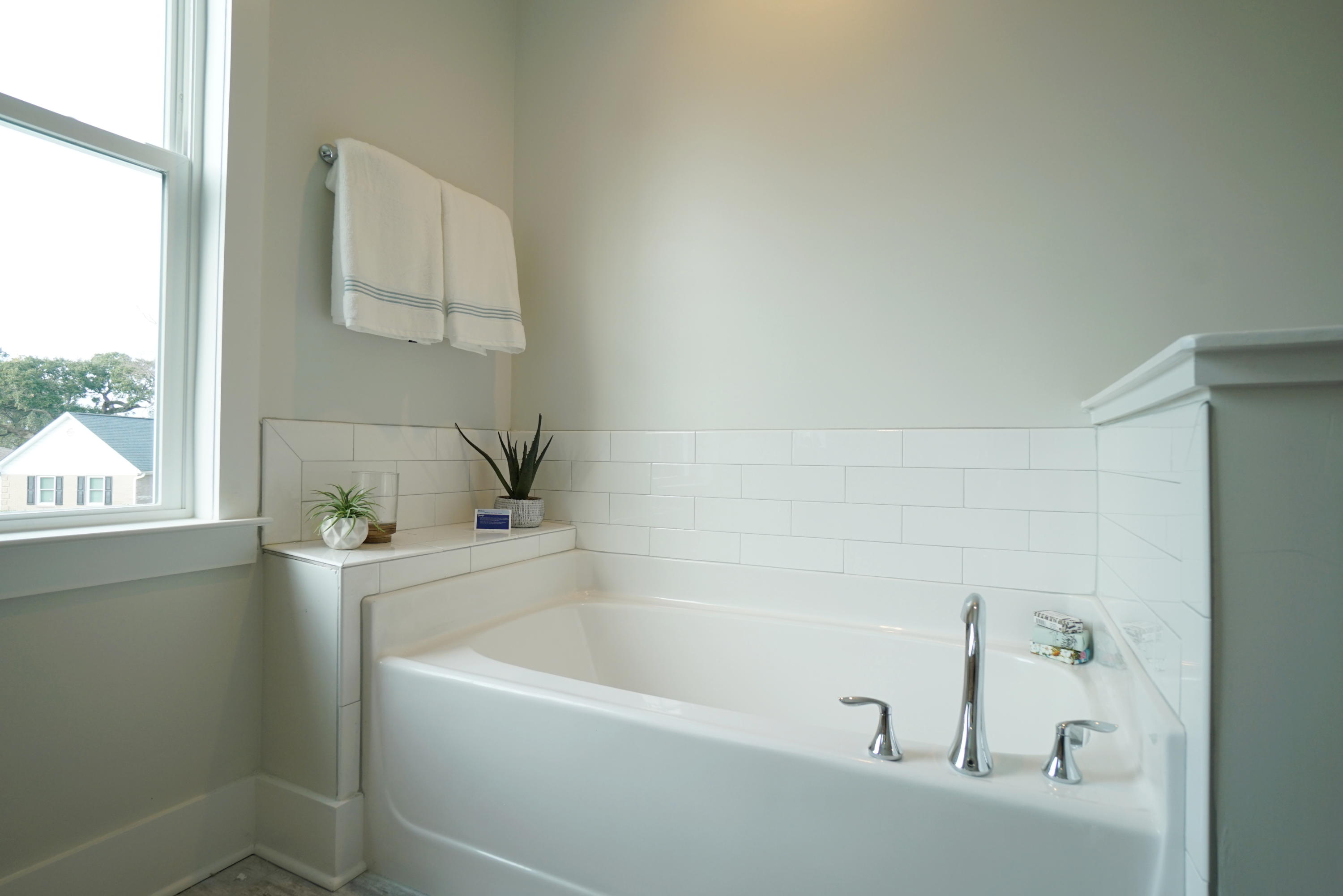 1287 South Barksdale Road Mount Pleasant, SC 29464 - Photo 34 of 49 UMBA Tub
