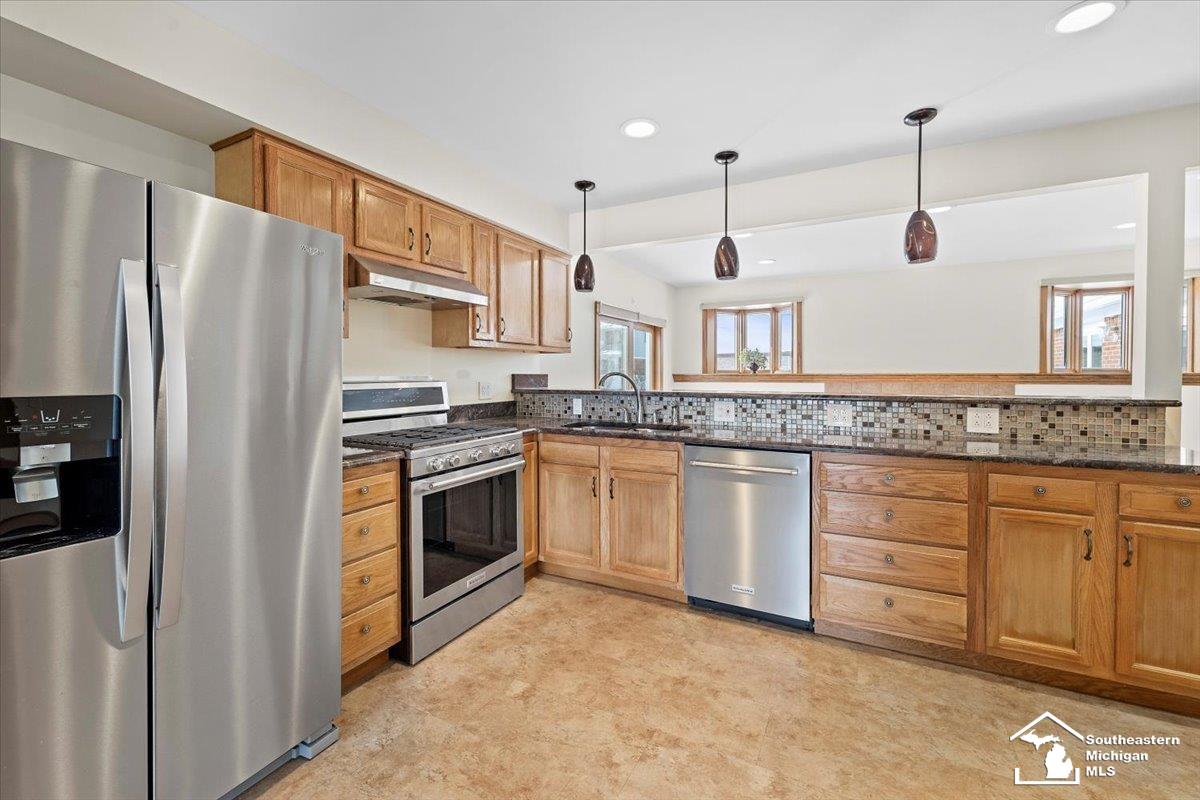 11820 Ran Street Taylor, MI 48180 - Photo 3 of 38