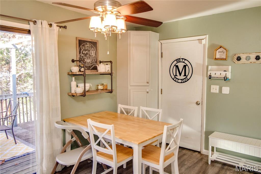 4806 Sandy Court Alton, IL 62002 - Photo 8 of 32