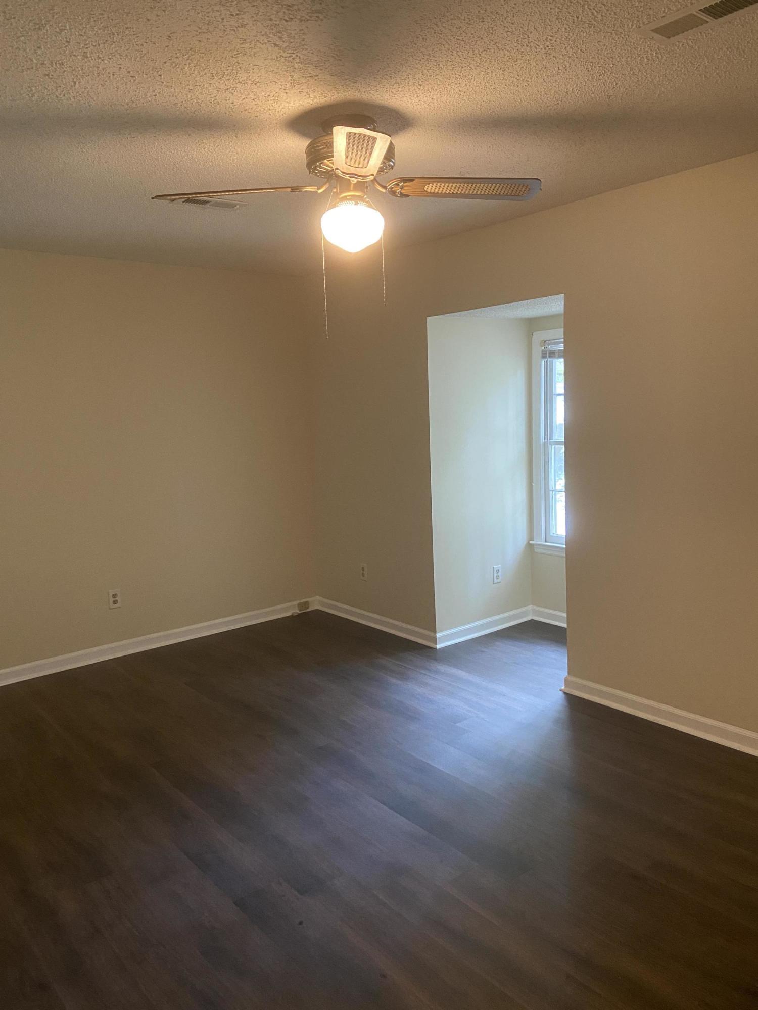 105 Spring Street Summerville, SC 29485 - Photo 15 of 18 105 Spring pic14