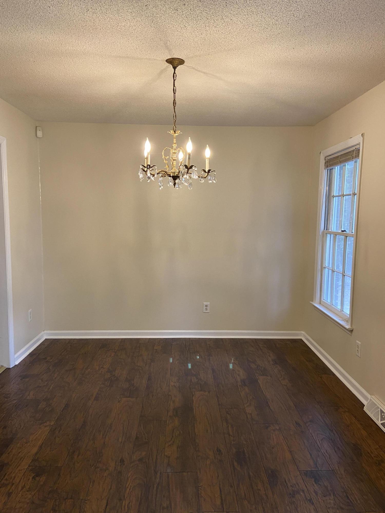 105 Spring Street Summerville, SC 29485 - Photo 4 of 18 105 Spring pic3