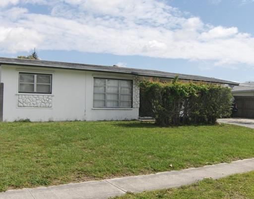 3855 Kewanee Road Lantana, FL 33462 - Photo 1 of 10 Primary Photo