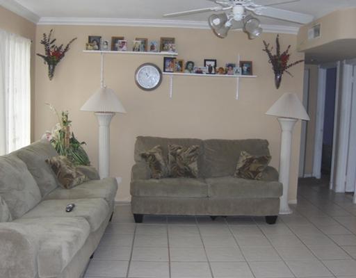3855 Kewanee Road Lantana, FL 33462 - Photo 2 of 10 Additional Photo