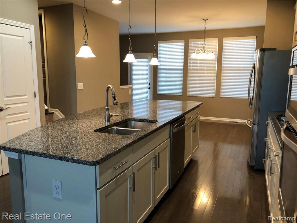 2908 Glenbar Circle, Unit 92 Rochester, MI 48307 - Photo 5 of 16