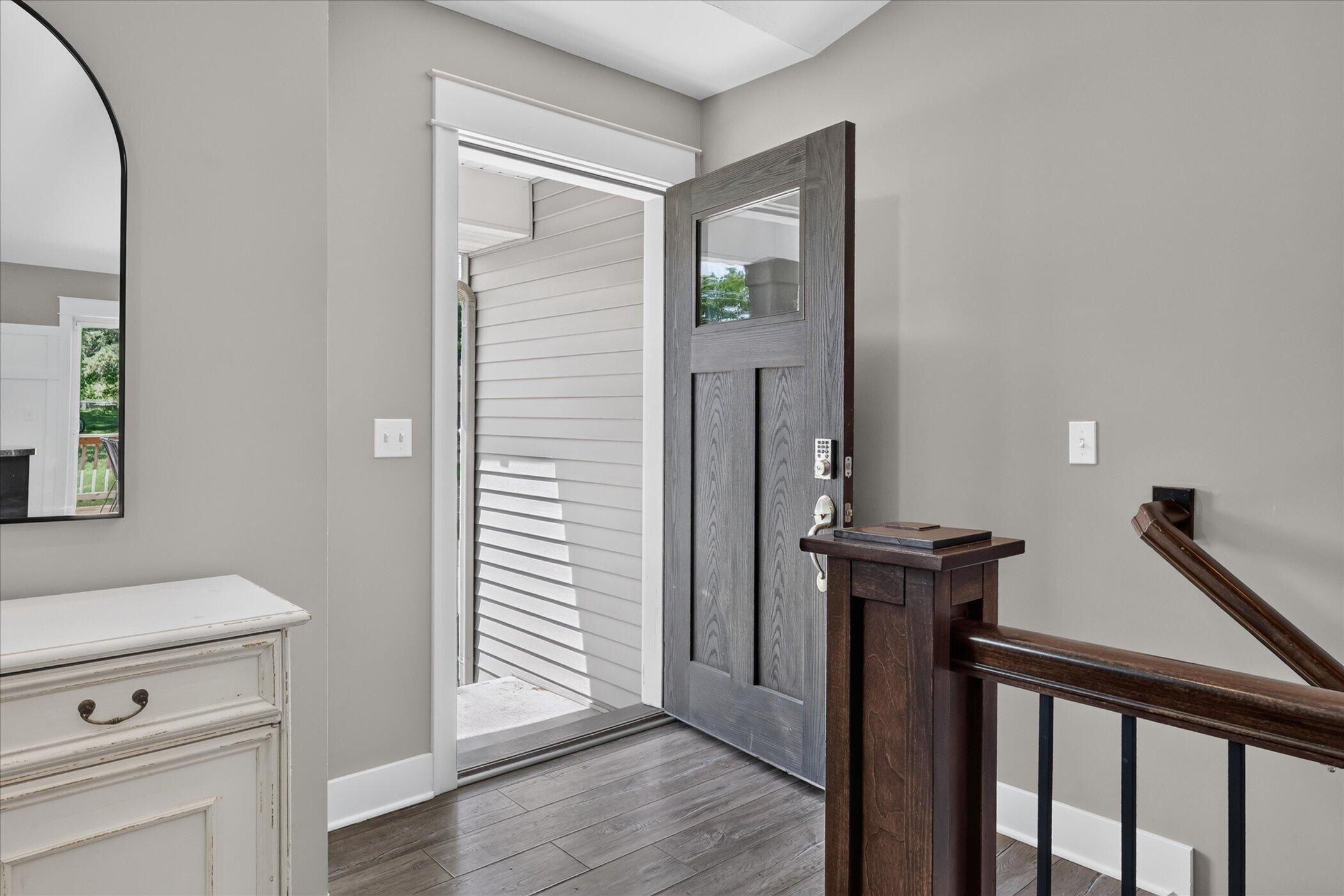 2747 4 Mile Road Northwest Grand Rapids, MI 49544 - Photo 5 of 48 Entry Way