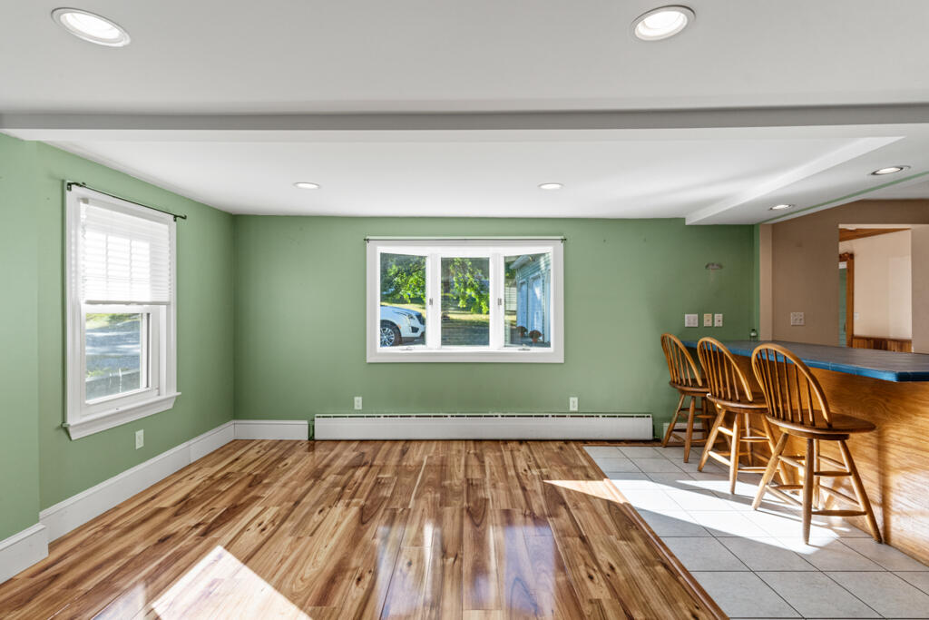 362 Gray Road Falmouth, ME 04105 - Photo 17 of 58 DSC01247