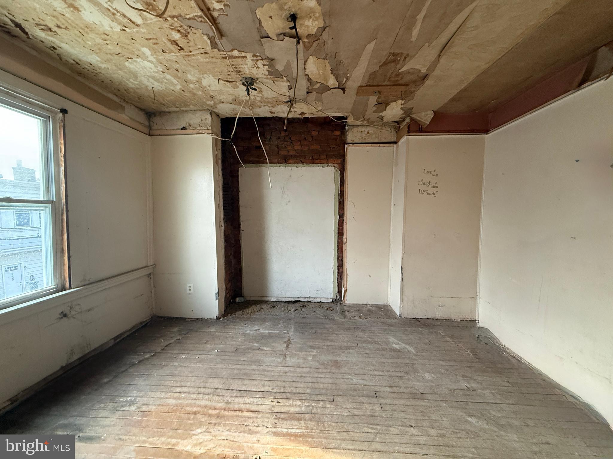 6327 Wheeler Street Philadelphia, PA 19142 - Photo 32 of 36