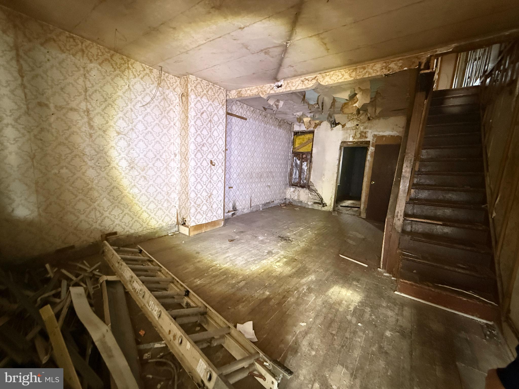 6327 Wheeler Street Philadelphia, PA 19142 - Photo 9 of 36 a view of an empty room