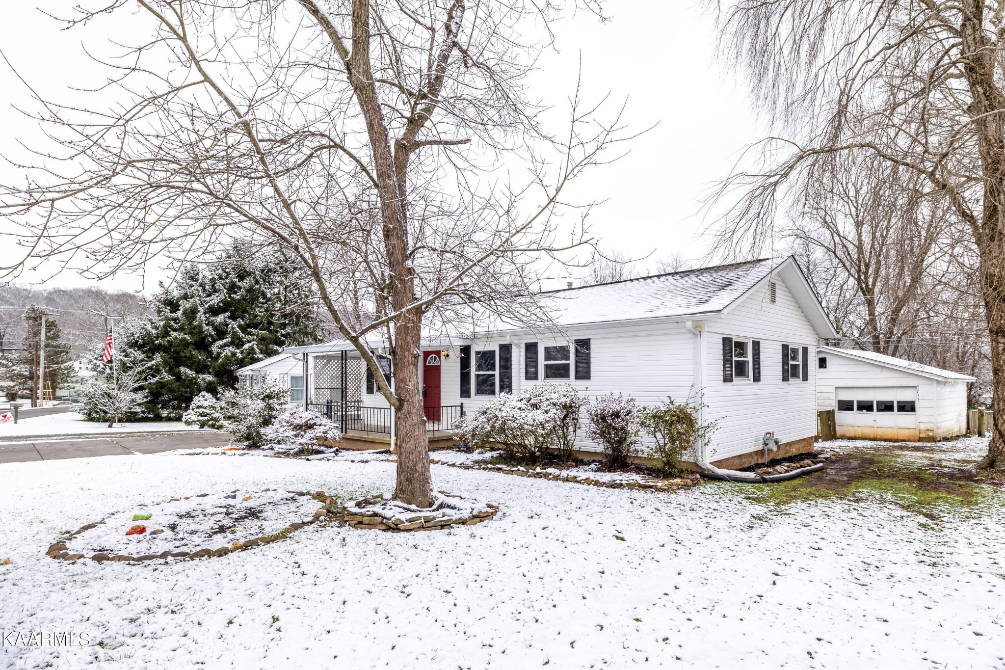 247 Main Road Maryville, TN 37804 - Photo 2 of 38 Gallery Image 2