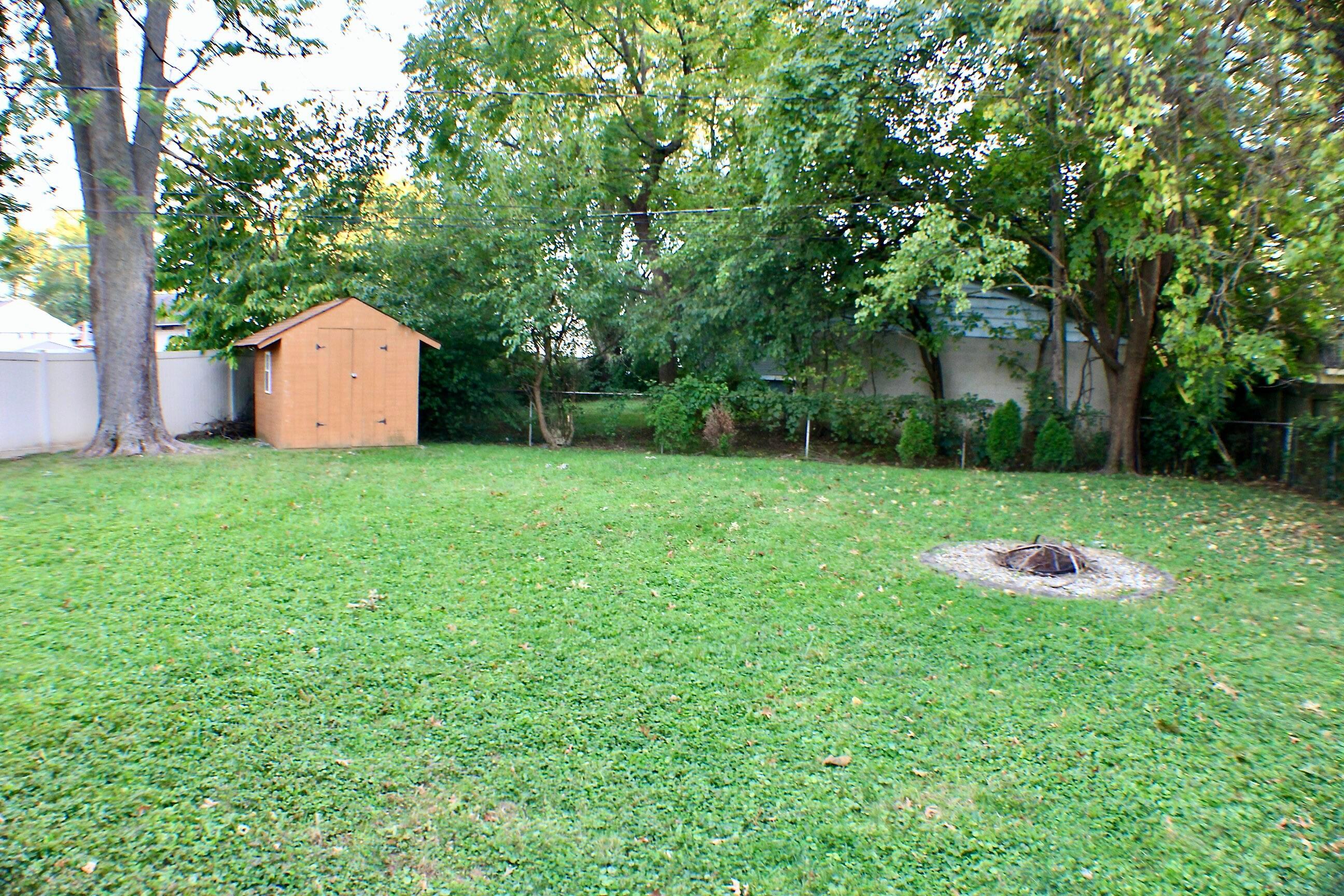 653 Fairholme Road Columbus, OH 43230 - Photo 17 of 20 IMG_3213