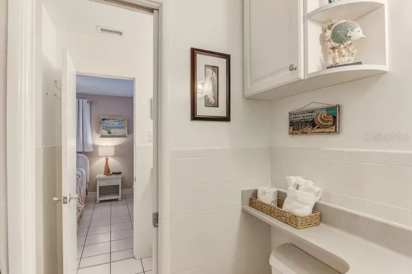 a bathroom with a toilet