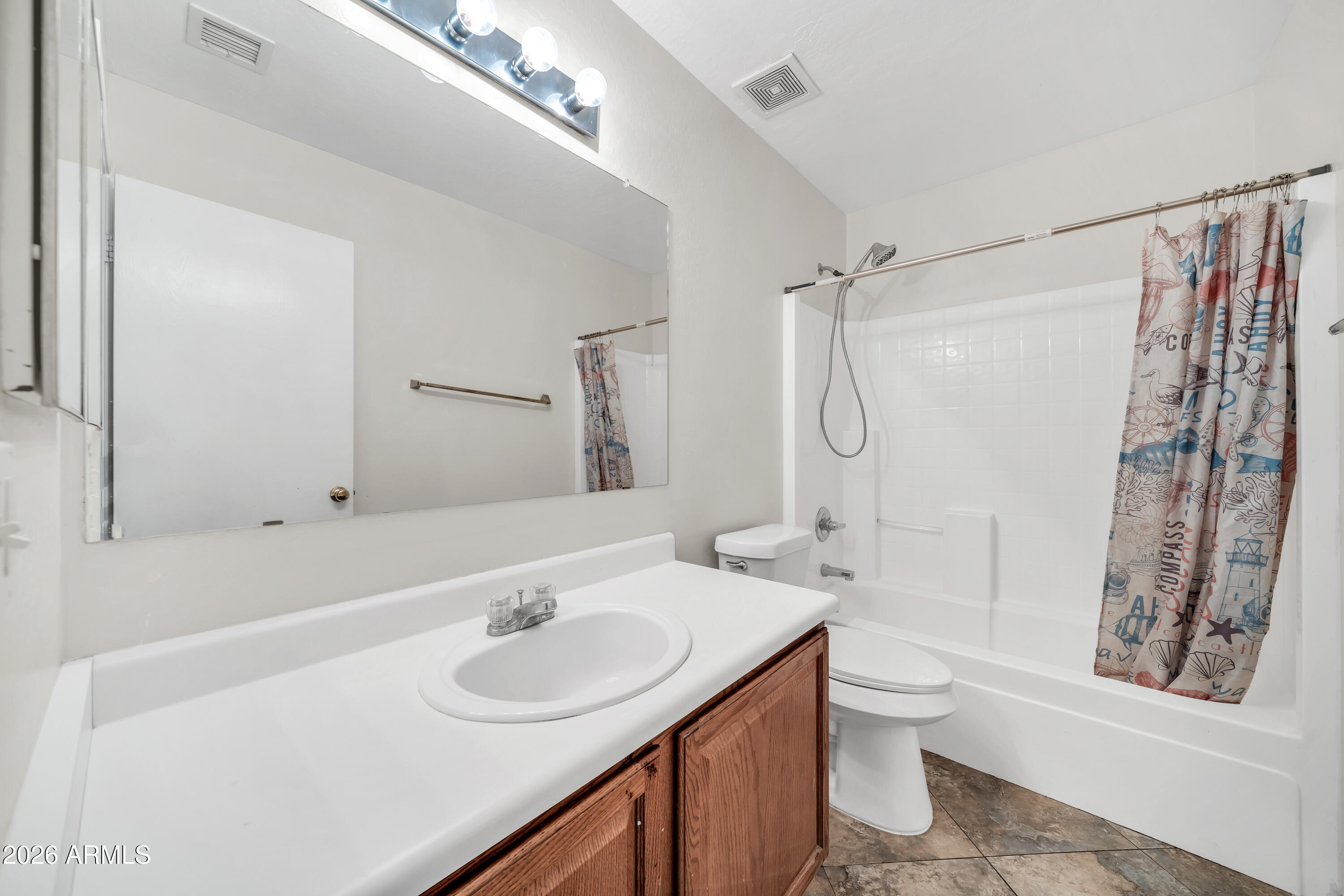 2913 West Fremont Rd. Phoenix, AZ 85041 - Photo 14 of 26 Bathroom 3
