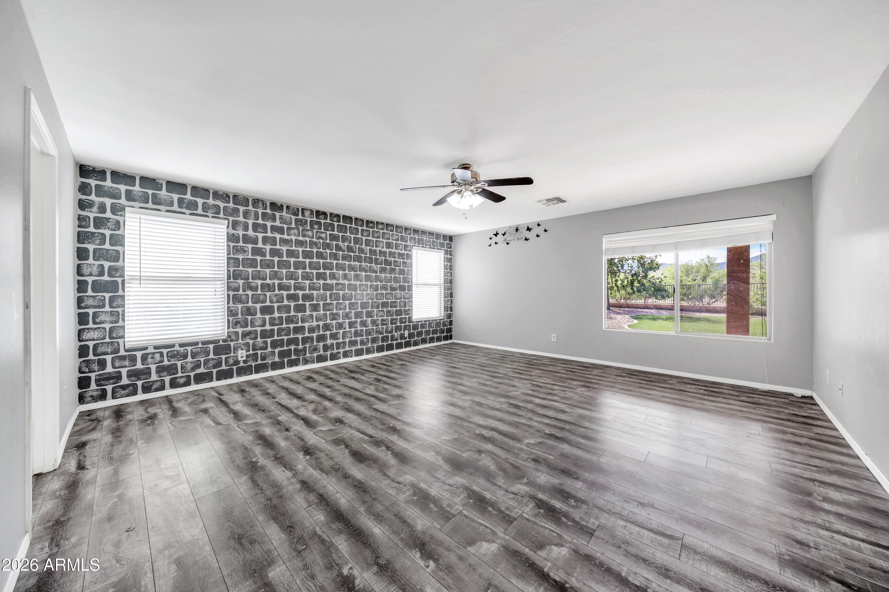 2913 West Fremont Rd. Phoenix, AZ 85041 - Photo 9 of 26 Primary Downstairs 2