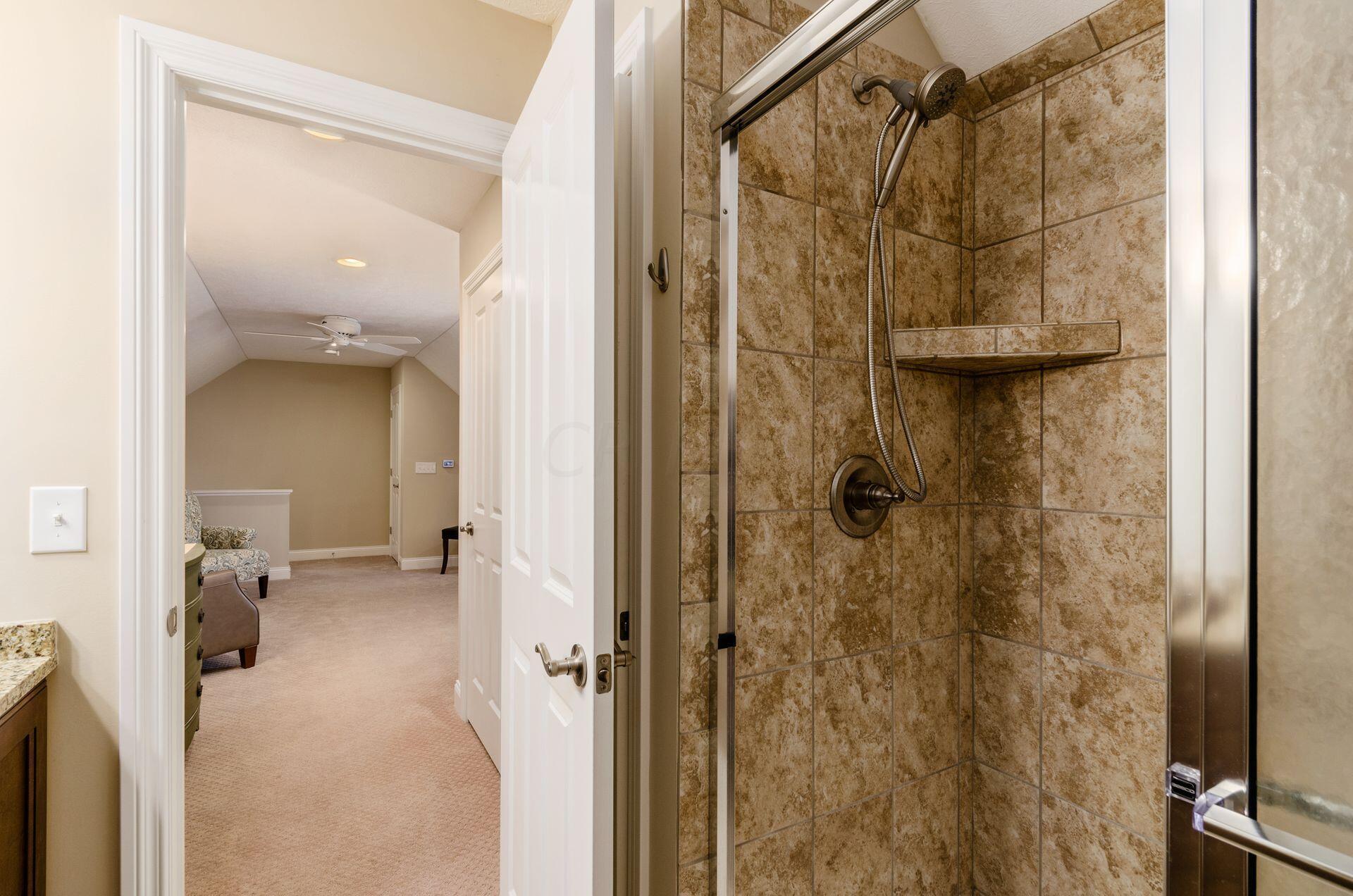 6960 Morningstar Loop Westerville, OH 43082 - Photo 43 of 47 Upper level bath