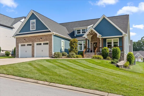 $632,900 | 255 Goose Creek Circle, Soddy-Daisy, TN 37379