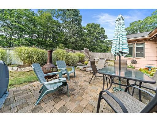 134 Summit Road Abington, MA 02351 - Photo 17 of 22 a view of a chairs and table in patio