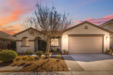 $755,000 | 931 Held Court, Hollister, CA 95023