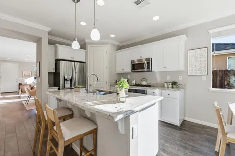 $755,000 | 931 Held Court, Hollister, CA 95023