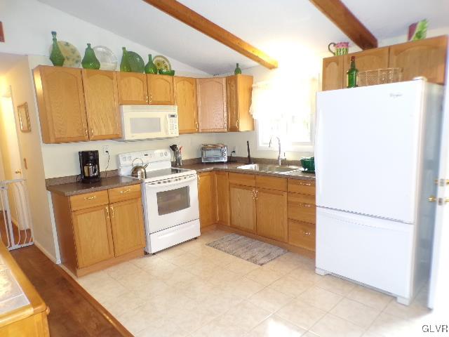 295 Lookout Point Road Canadensis, PA 18325 - Photo 13 of 41 Kitchen