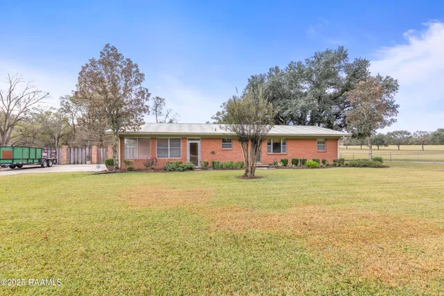 $324,900 | 6166 Highway 93, Arnaudville, LA 70512