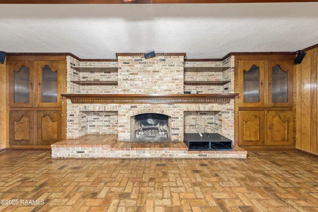 $319,900 | 6166 Highway 93, Arnaudville, LA 70512