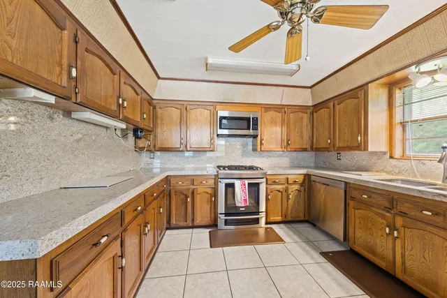 $319,900 | 6166 Highway 93, Arnaudville, LA 70512