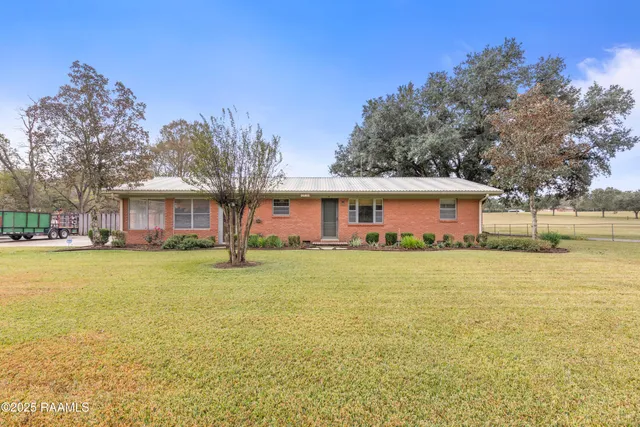 $319,900 | 6166 Highway 93, Arnaudville, LA 70512