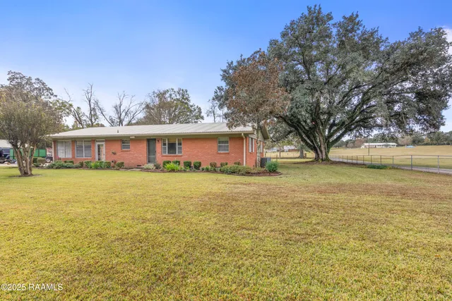 $319,900 | 6166 Highway 93, Arnaudville, LA 70512